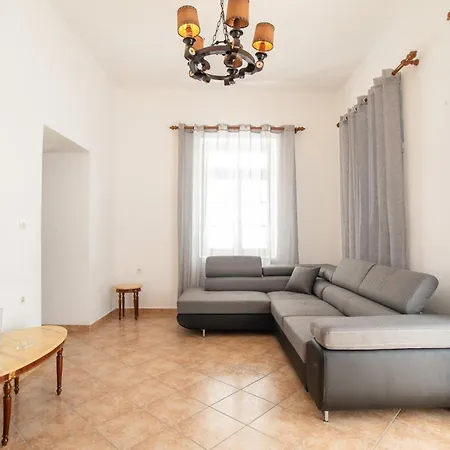 Holiday home Naxos Family House In Vivlos