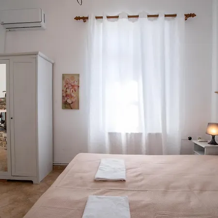 Naxos Family House In Vivlos