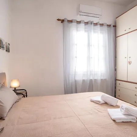 Naxos Family House In Vivlos