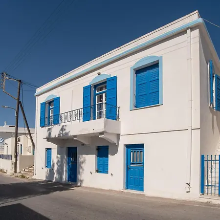 Naxos Family House In *
